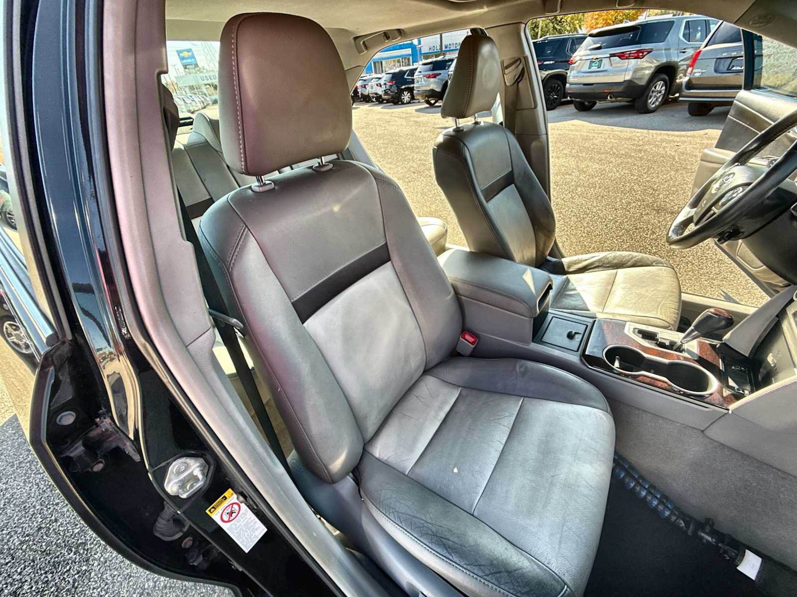 Used 2013 Toyota Camry XLE FWD image 26