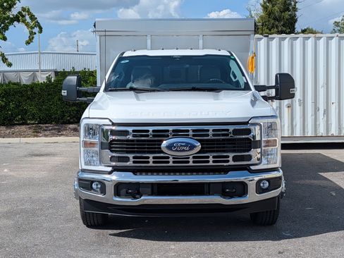 New 2026 Ford F350 XL w/ XL Chrome Package RWD image 9