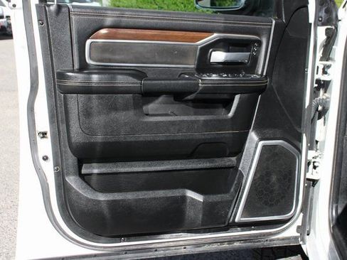 Used 2022 RAM 2500 Laramie AWD/4WD image 15