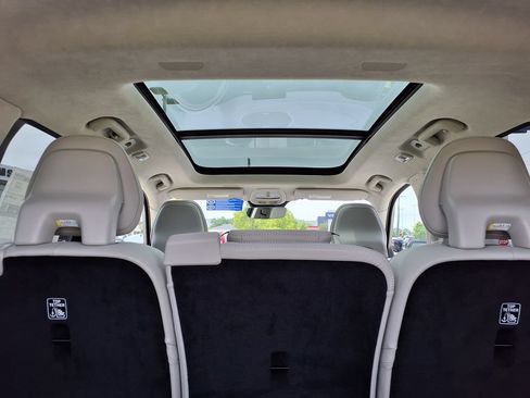 New 2026 Volvo XC90 B6 Ultra w/ Lounge Package AWD/4WD image 18