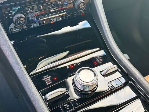 New 2025 Jeep Grand Cherokee L Summit AWD/4WD image 32