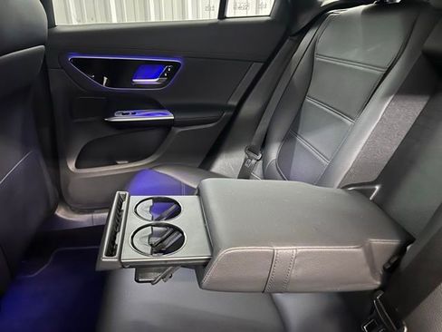 Used 2023 Mercedes-Benz GLC 300 GLC 300 image 16