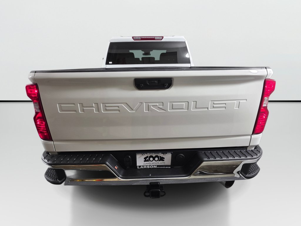 Used 2025 Chevrolet Silverado 2500 LT w/ Convenience Package AWD/4WD image 4