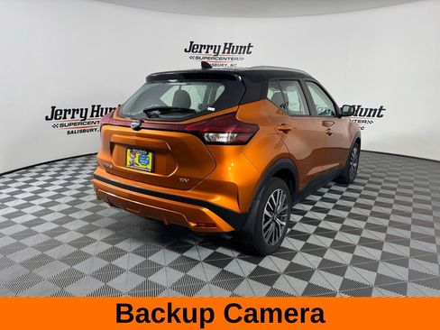 Used 2023 Nissan Kicks SV image 6