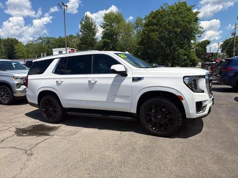 Certified 2023 GMC Yukon SLE AWD/4WD image 4