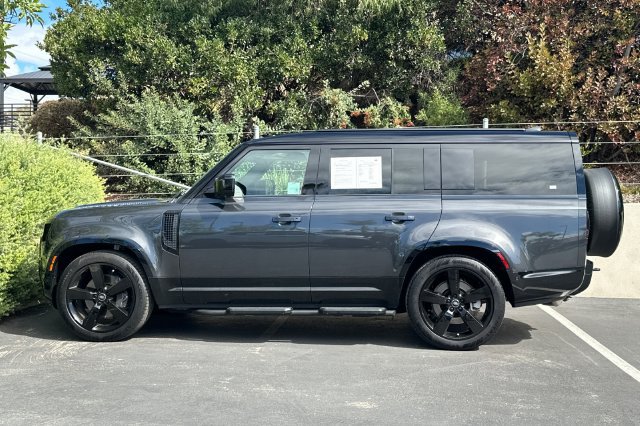Certified 2025 Land Rover Defender 130 X-Dynamic SE AWD/4WD image 2