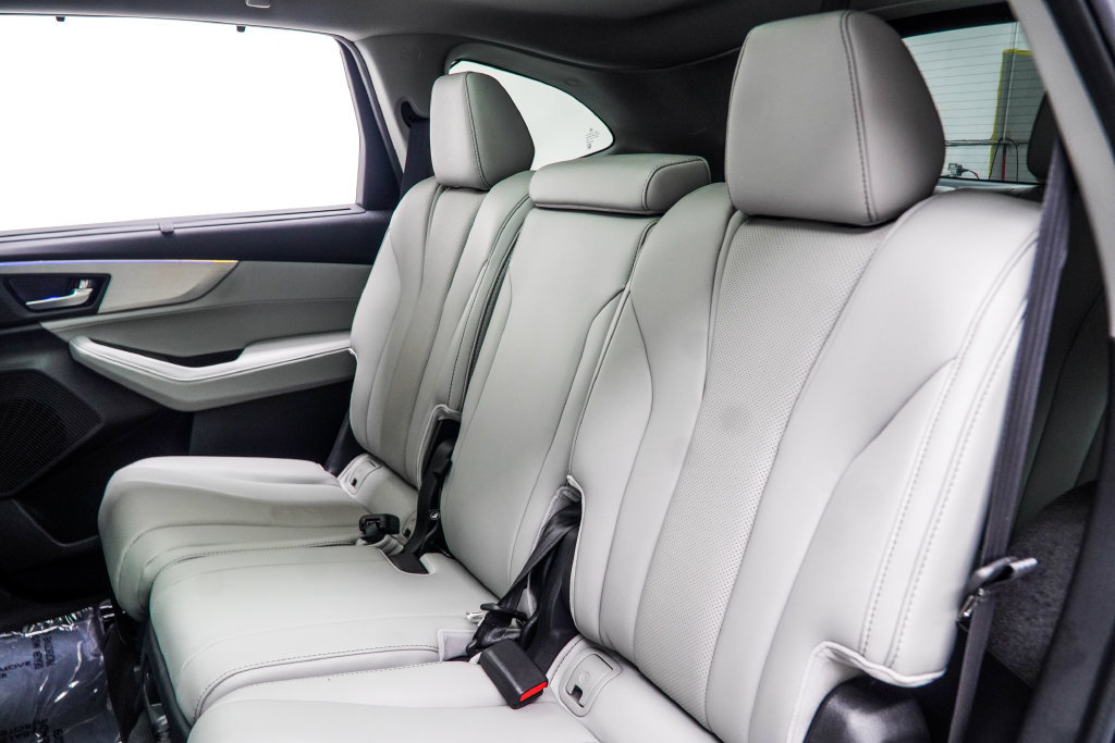 Used 2024 Acura MDX w/ Technology Package FWD image 45