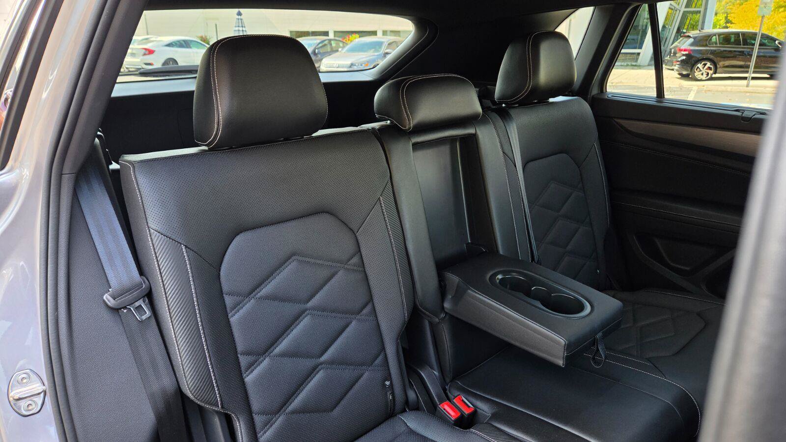 Used 2024 Volkswagen Atlas Cross Sport SE FWD image 51