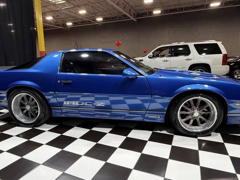 Used 1989 Chevrolet Camaro IROC-Z image 13