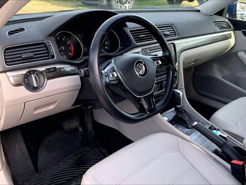 Used 2016 Volkswagen Passat 1.8T SE image 16