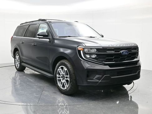 New 2025 Ford Expedition Max Active image 3