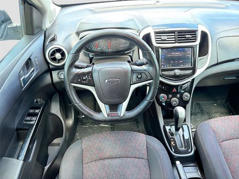 Used 2020 Chevrolet Sonic LT FWD image 20