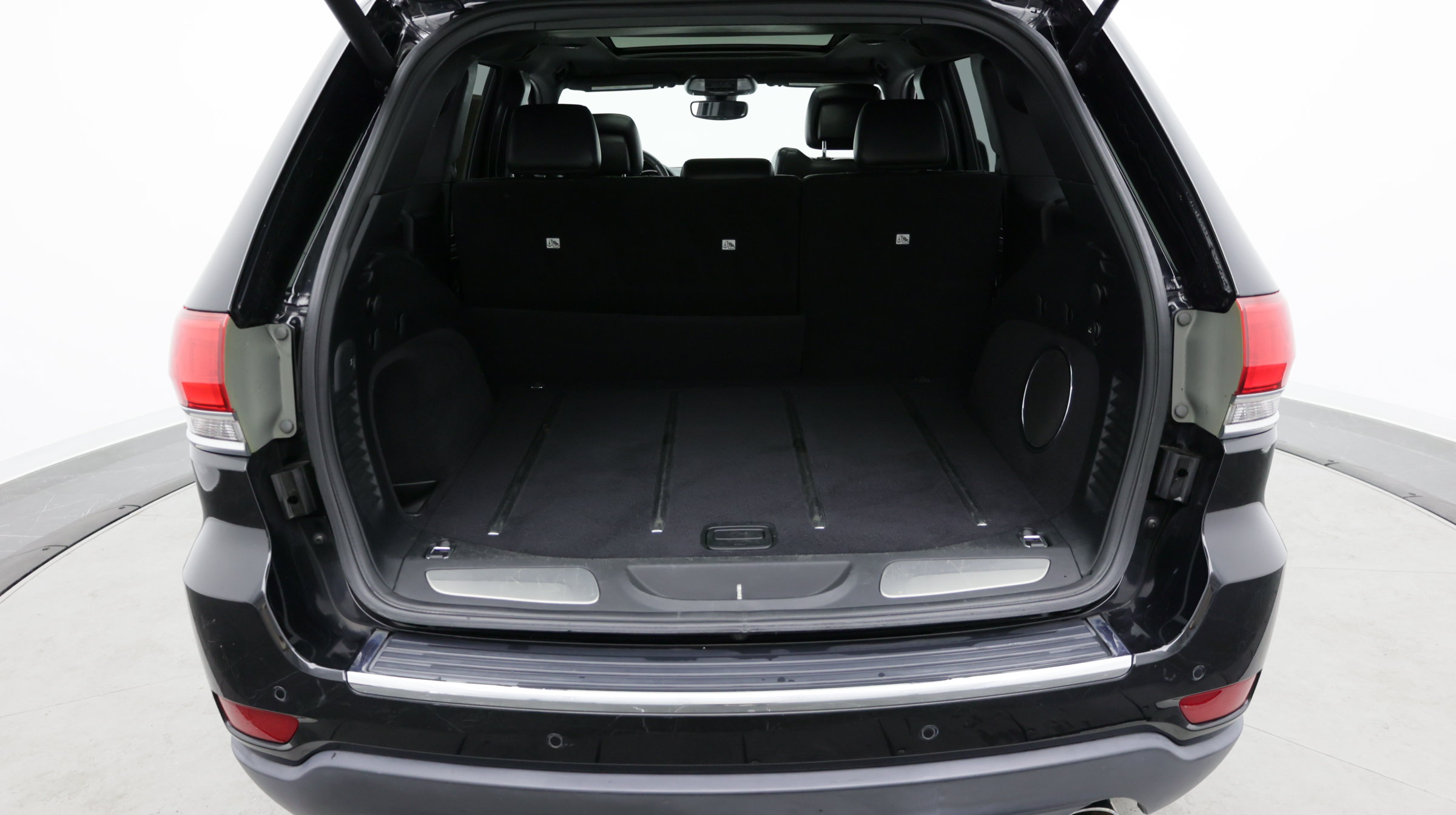 Used 2017 Jeep Grand Cherokee Limited w/ Luxury Group II RWD image 33