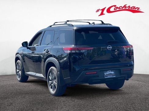 New 2025 Nissan Pathfinder SV w/ Black Appearance Package image 4