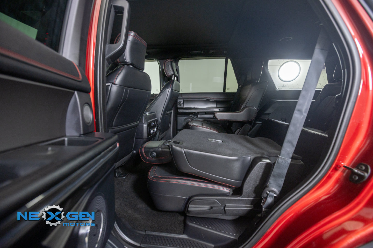 Used 2019 Ford Expedition Limited w/ Equipment Group 303A AWD/4WD image 35