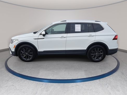 Used 2024 Volkswagen Tiguan Wolfsburg Edition AWD/4WD image 8