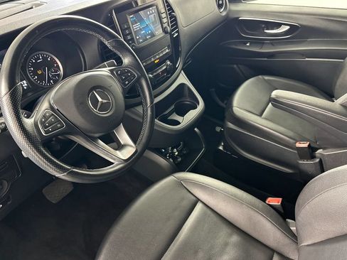 Used 2021 Mercedes-Benz Metris Passenger image 11