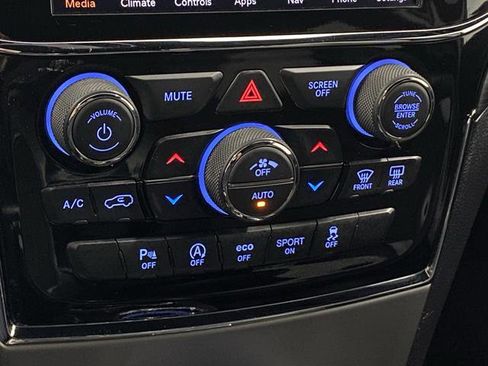 Certified 2020 Jeep Grand Cherokee Altitude image 26