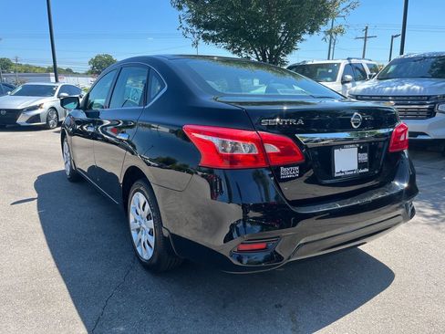 Used 2019 Nissan Sentra S FWD image 2