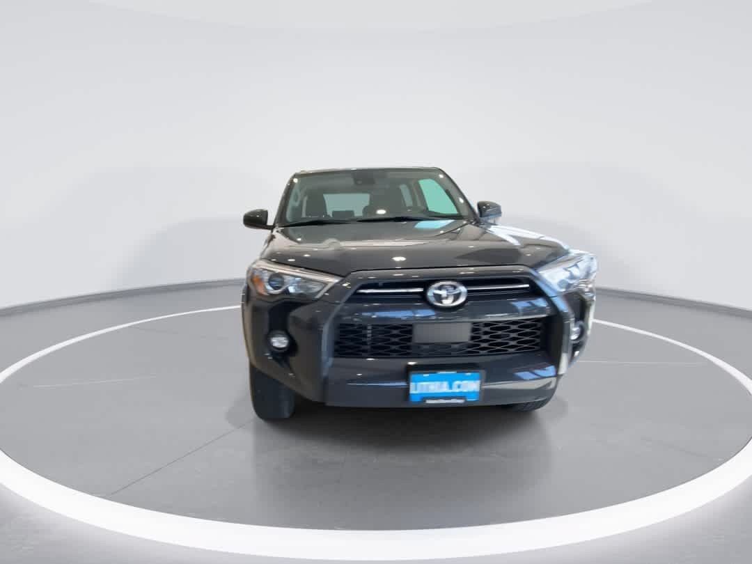 Certified 2024 Toyota 4Runner SR5 AWD/4WD image 3