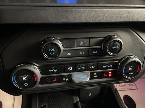 Used 2025 Ford Bronco Big Bend image 23