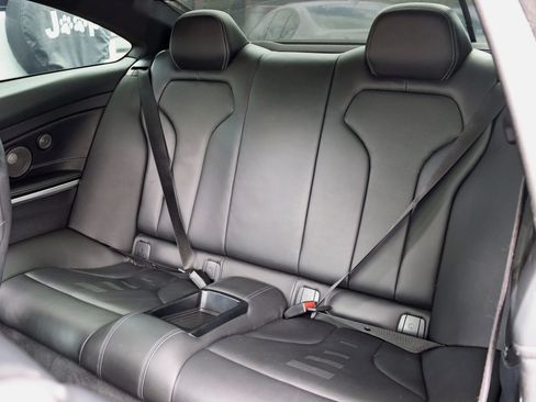 Used 2018 BMW M4 Coupe RWD image 35
