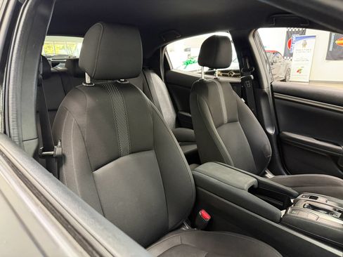 Used 2018 Honda Civic Sport image 24