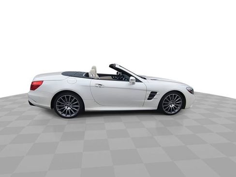 Used 2017 Mercedes-Benz SL 550 image 9
