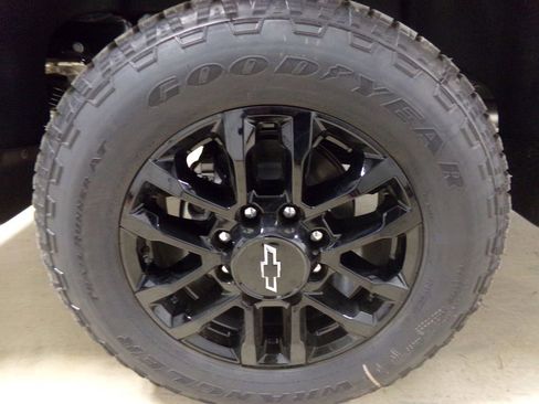 New 2025 Chevrolet Silverado 2500 LTZ w/ LTZ Plus Package image 34