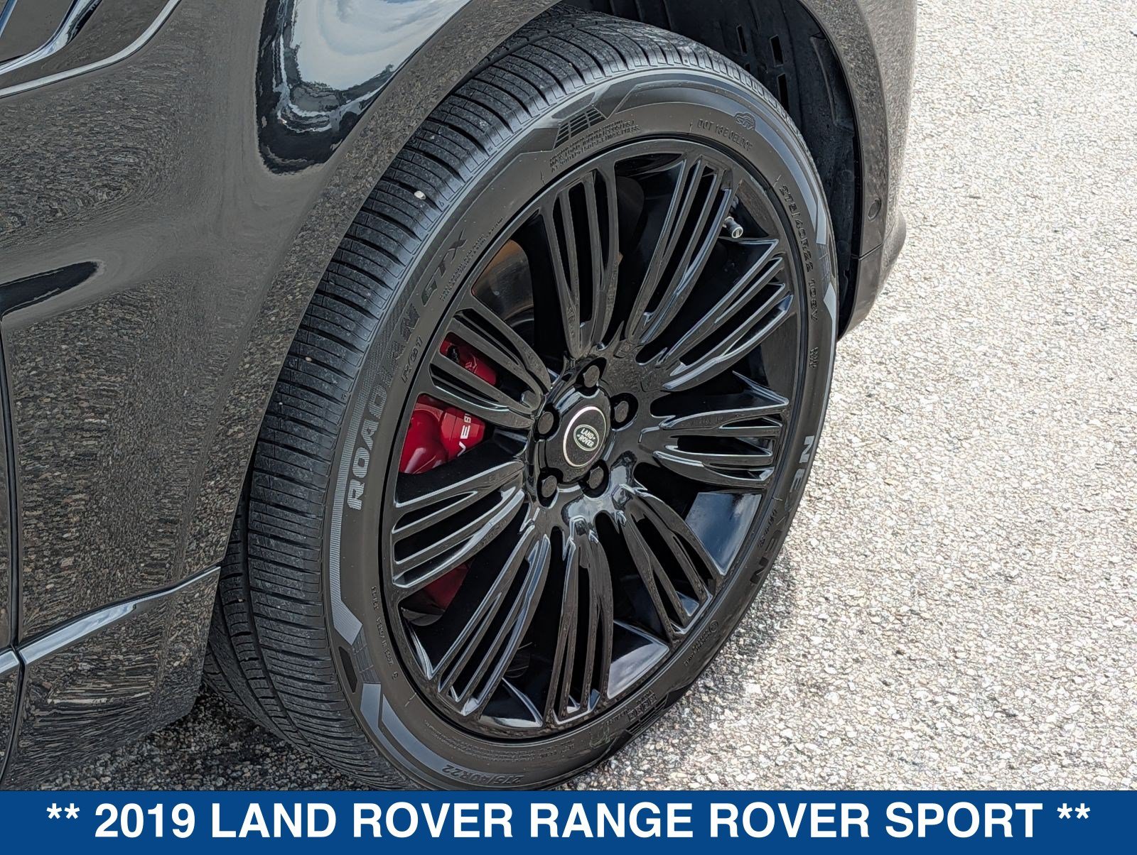 Used 2019 Land Rover Range Rover Sport Supercharged AWD/4WD image 13