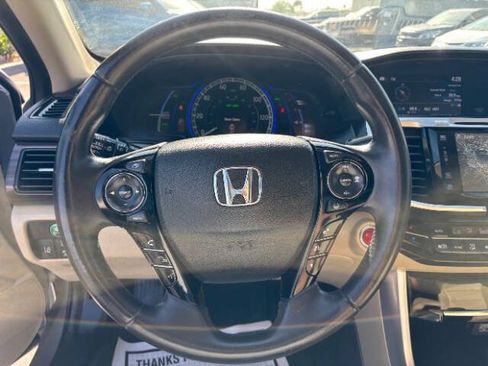 Used 2017 Honda Accord EX-L image 16