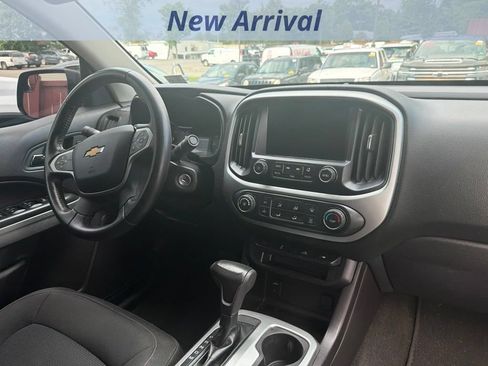 Used 2016 Chevrolet Colorado LT w/ Midnight Edition AWD/4WD image 3