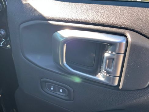 New 2026 Jeep Gladiator Sport AWD/4WD image 14