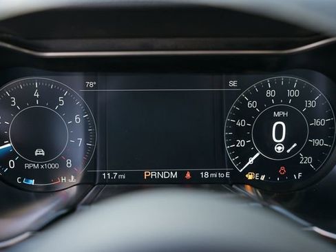 Used 2022 Ford Mustang Shelby GT500 w/ Carbon Fiber Track Pack image 42