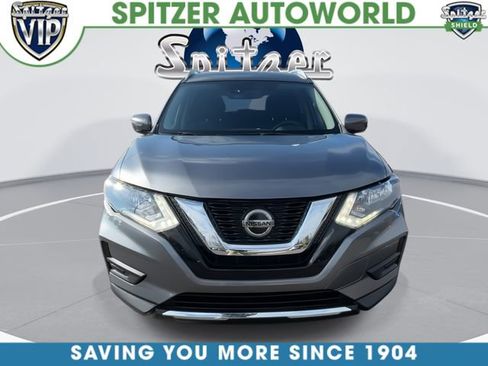 Used 2020 Nissan Rogue SV w/ Premium Package image 3