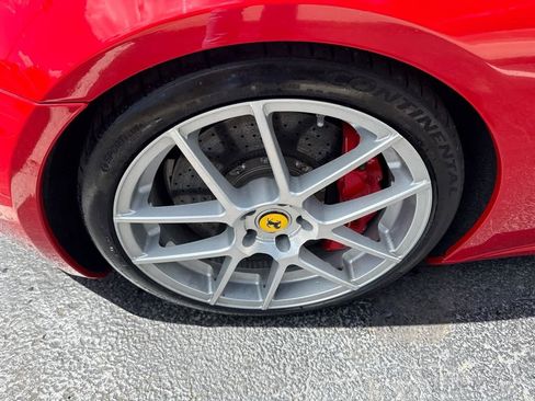 Used 2013 Ferrari California RWD image 11