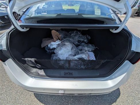 New 2025 Nissan Sentra SR w/ Trunk Package image 25