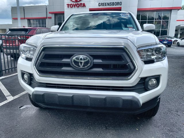 Used 2023 Toyota Tacoma SR5 RWD image 3