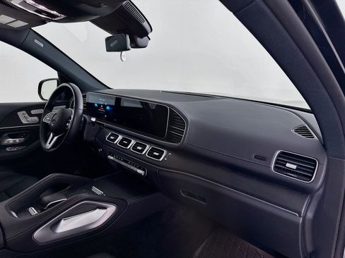 Certified 2023 Mercedes-Benz GLS 450 4MATIC image 33