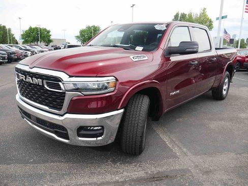 Used 2025 RAM 1500 Big Horn AWD/4WD image 4