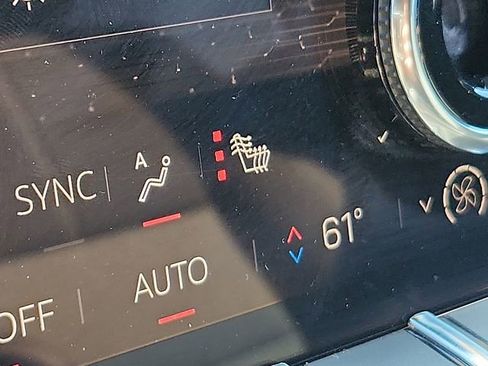 Used 2025 GMC Acadia Elevation image 24