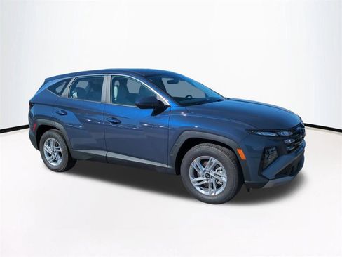 New 2026 Hyundai Tucson SE image 2