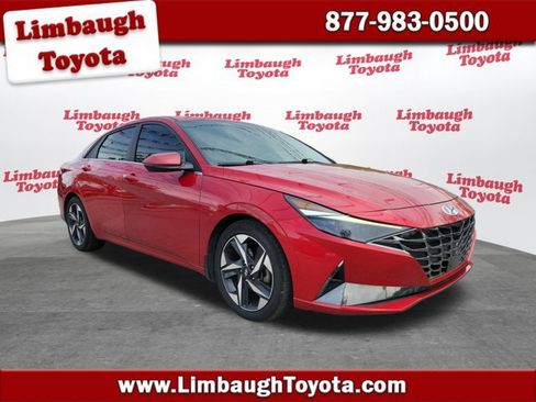 Used 2023 Hyundai Elantra Limited image 1