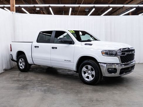 Used 2025 RAM 1500 Big Horn image 1