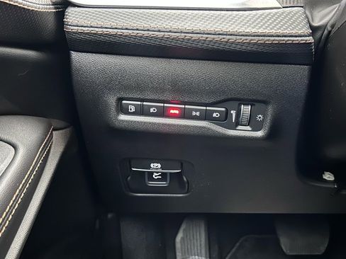 New 2026 Jeep Cherokee Overland image 19