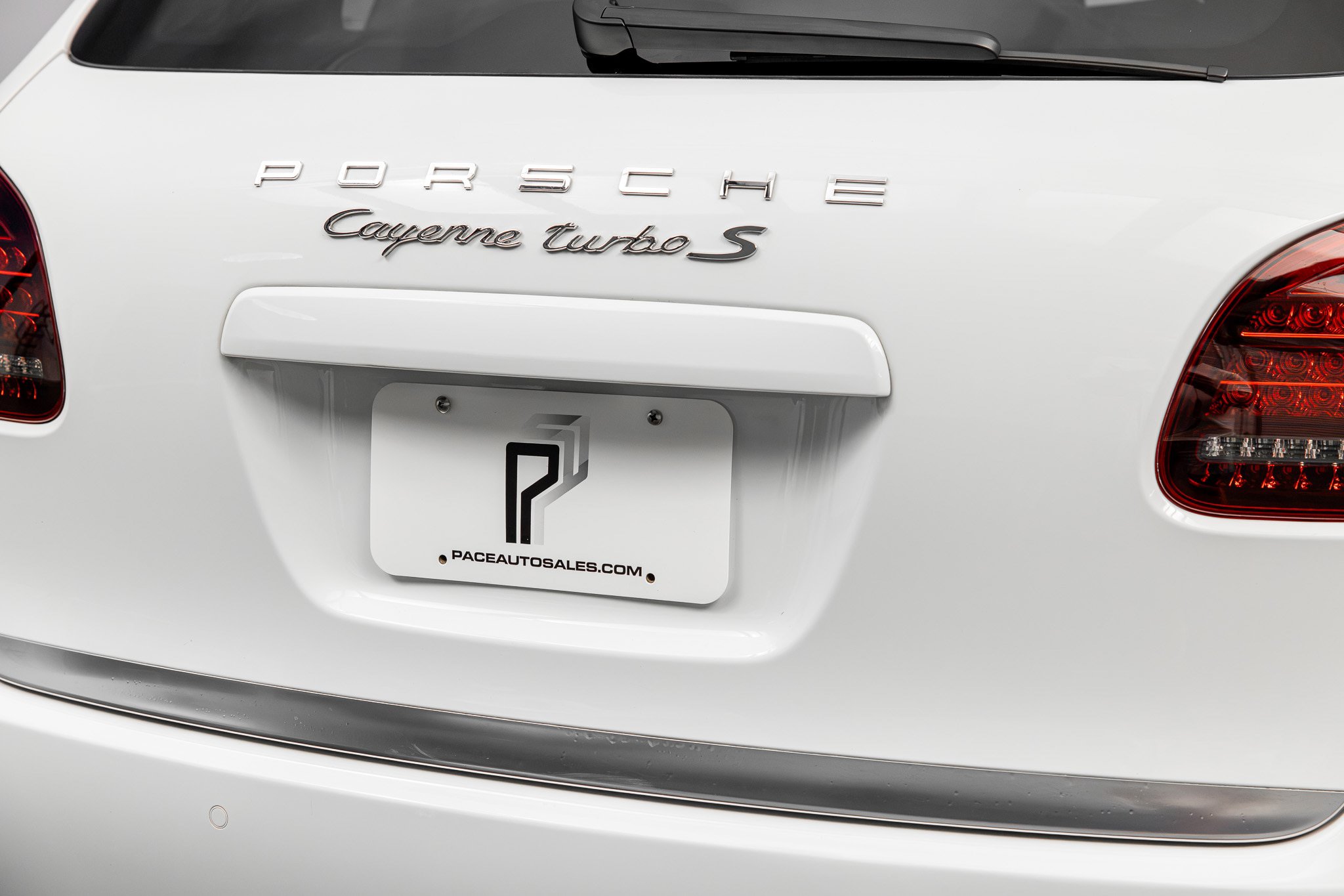Used 2014 Porsche Cayenne Turbo S AWD/4WD image 18