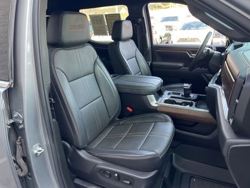 Used 2025 Chevrolet Silverado 1500 High Country w/ Z71 Off-Road Package image 22