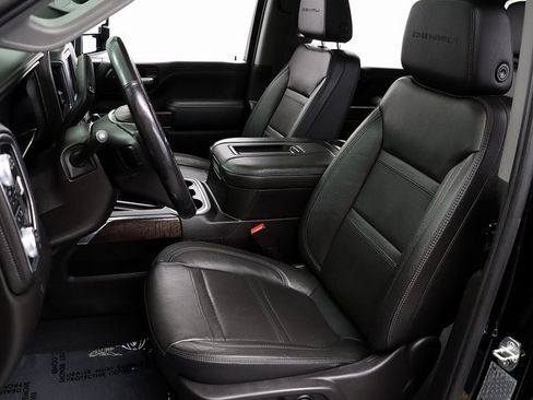 Certified 2021 GMC Sierra 2500 Denali w/ Denali Black Diamond Edition image 13