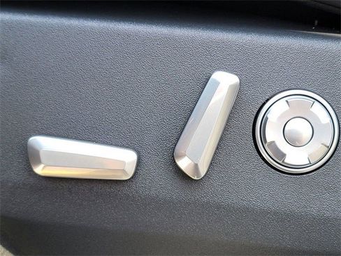 New 2025 Lincoln Navigator Reserve w/ Jet Appearance Package image 5