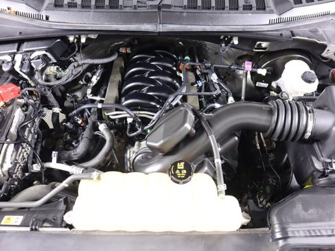 Used 2018 Ford F150 XLT RWD image 41